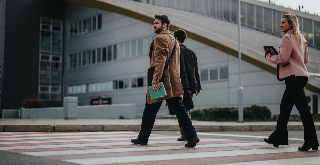 Trois piliers emploi, démographie, transports soutenant le marché immobilier local.